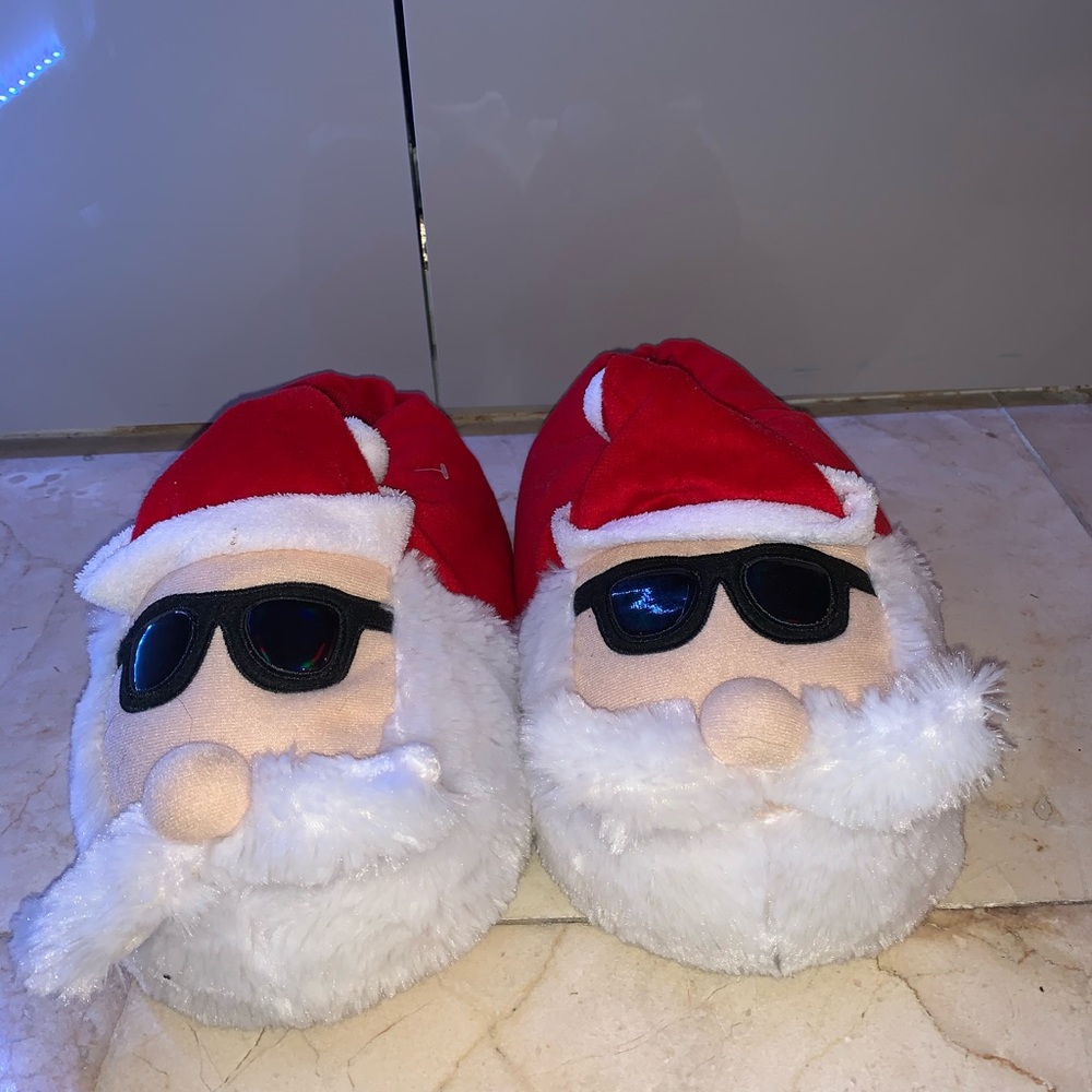 COOL SANTA SLIPPERS
